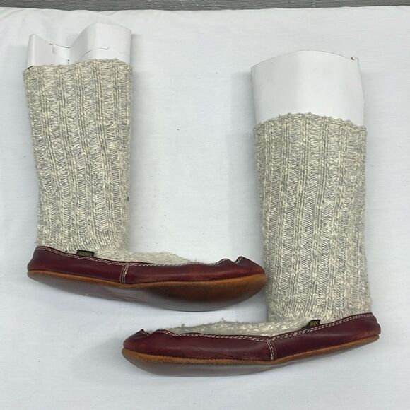 ACORN The Original Slipper Sock Light Grey Red Leather Foot sole Med M 
Unisex - Picture 1 of 9